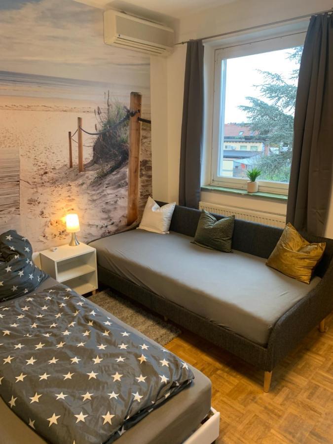 Mainpark Apartment 4 Schlafzimmer Bis Zu 10 Personen Direkt Ueber Aschaffapartment Bei Aschaffenburg Mainaschaff Zewnętrze zdjęcie