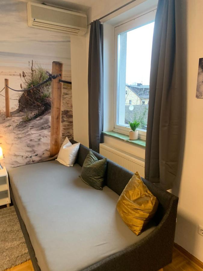 Mainpark Apartment 4 Schlafzimmer Bis Zu 10 Personen Direkt Ueber Aschaffapartment Bei Aschaffenburg Mainaschaff Zewnętrze zdjęcie