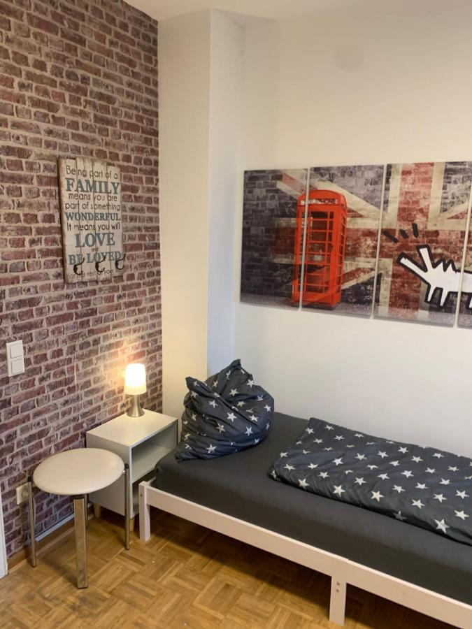 Mainpark Apartment 4 Schlafzimmer Bis Zu 10 Personen Direkt Ueber Aschaffapartment Bei Aschaffenburg Mainaschaff Zewnętrze zdjęcie